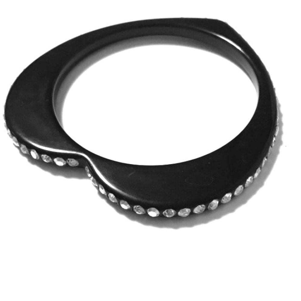NWOT-Rhinestone Heart Bangle Bracelet